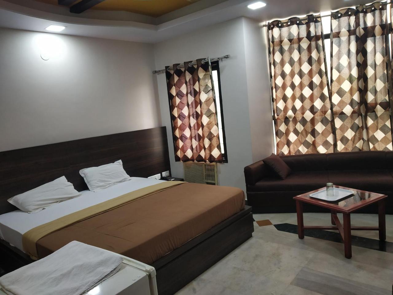 Hotel Rajwada International Belgaum Dış mekan fotoğraf