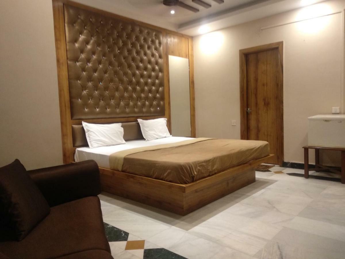 Hotel Rajwada International Belgaum Dış mekan fotoğraf